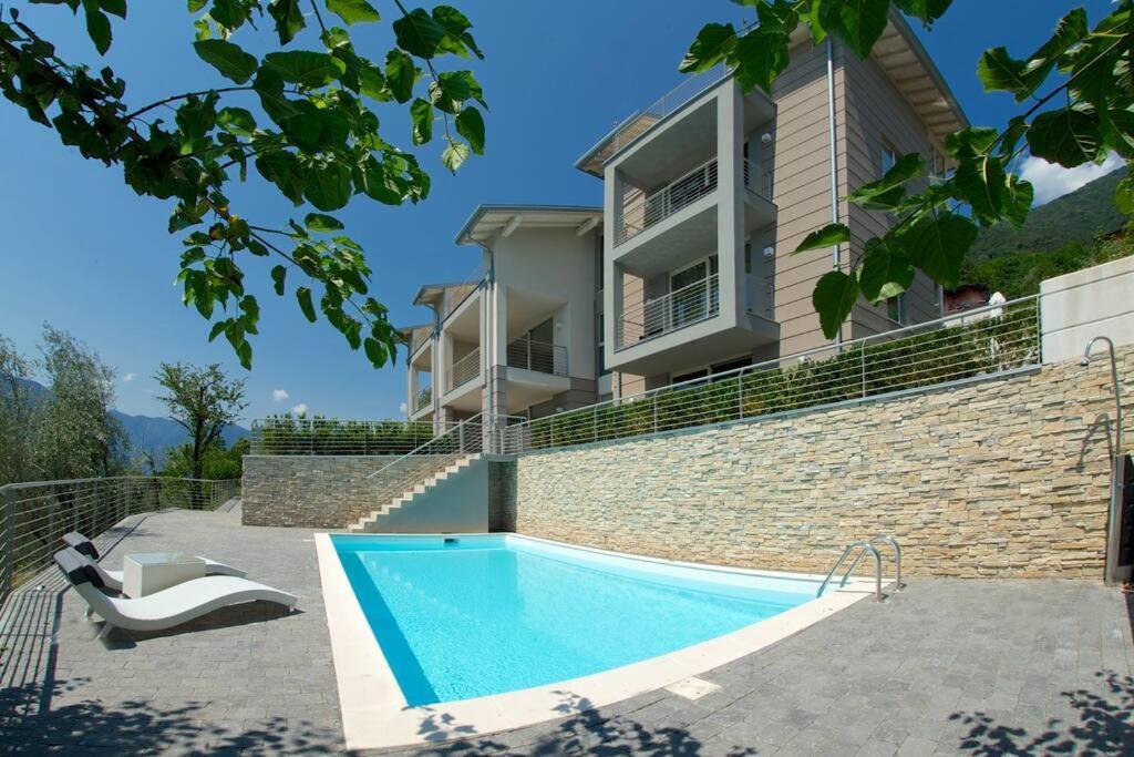 Residenza Simona Apartment Mezzegra Exterior photo