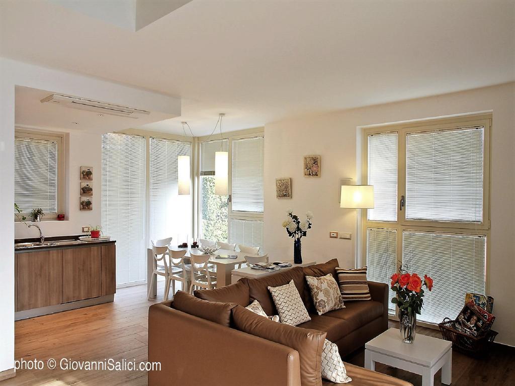 Residenza Simona Apartment Mezzegra Exterior photo